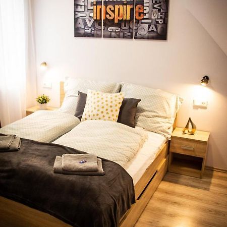 Loli Apartman Miskolc Extérieur photo