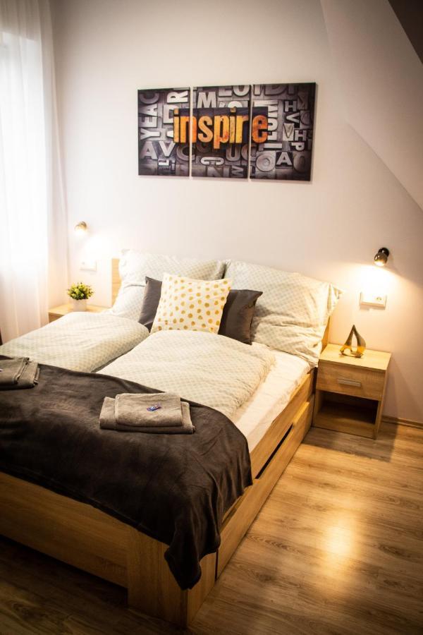 Loli Apartman Miskolc Extérieur photo