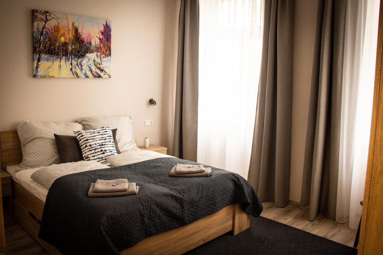 Loli Apartman Miskolc Extérieur photo