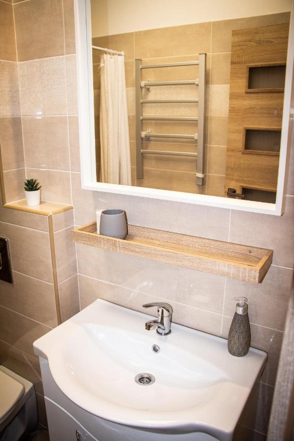 Loli Apartman Miskolc Extérieur photo
