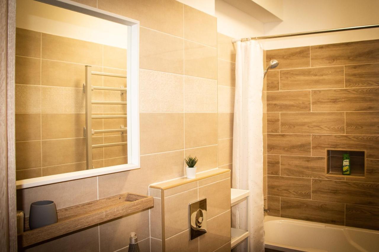 Loli Apartman Miskolc Extérieur photo