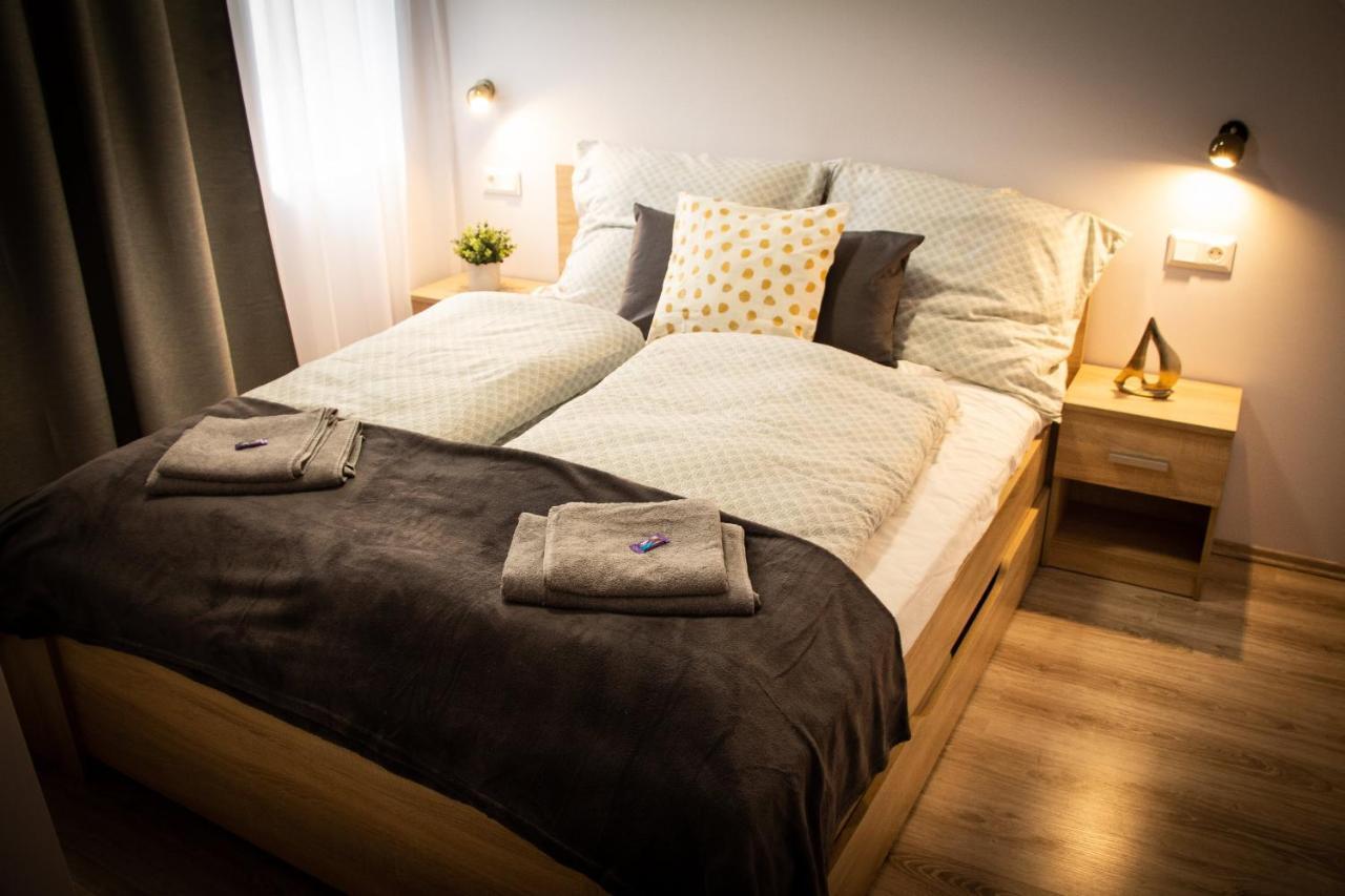 Loli Apartman Miskolc Extérieur photo