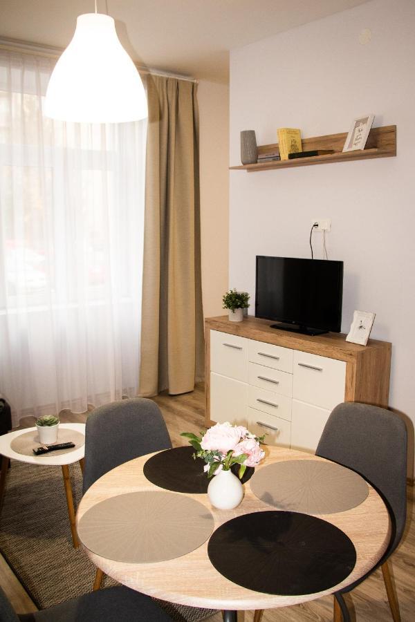 Loli Apartman Miskolc Extérieur photo